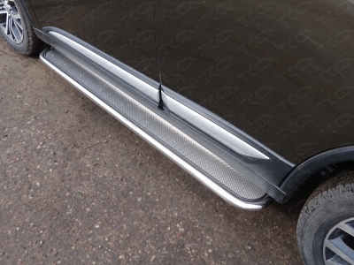 Пороги с площадкой нержавеющий лист 42 мм ТСС для Mitsubishi Outlander 2015-2018